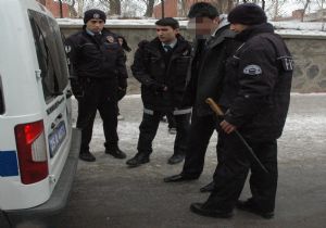 Öğrencinin üzerinden döner bıçağı çıktı 